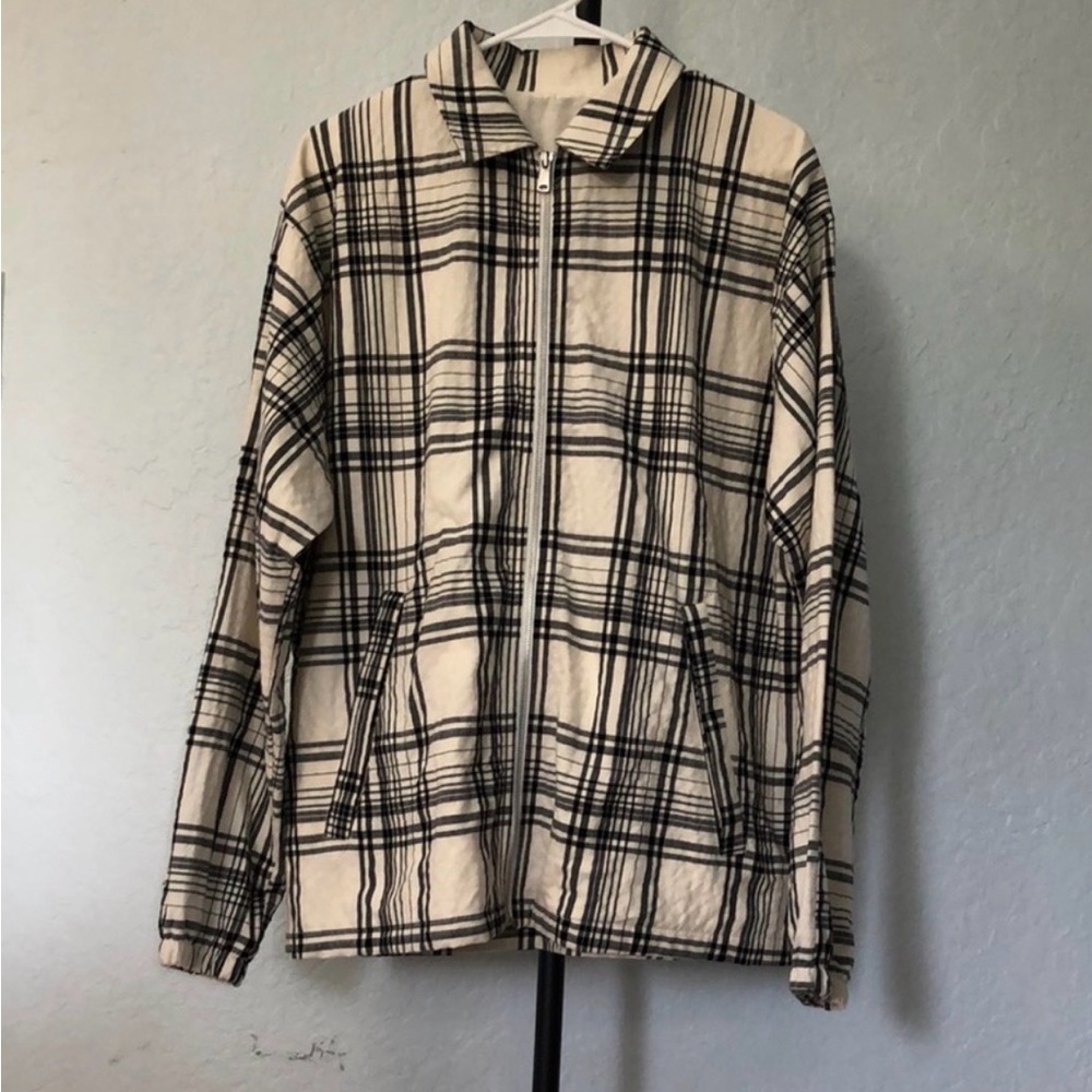 Zara Black and Cream Plaid Lightweight Jacket